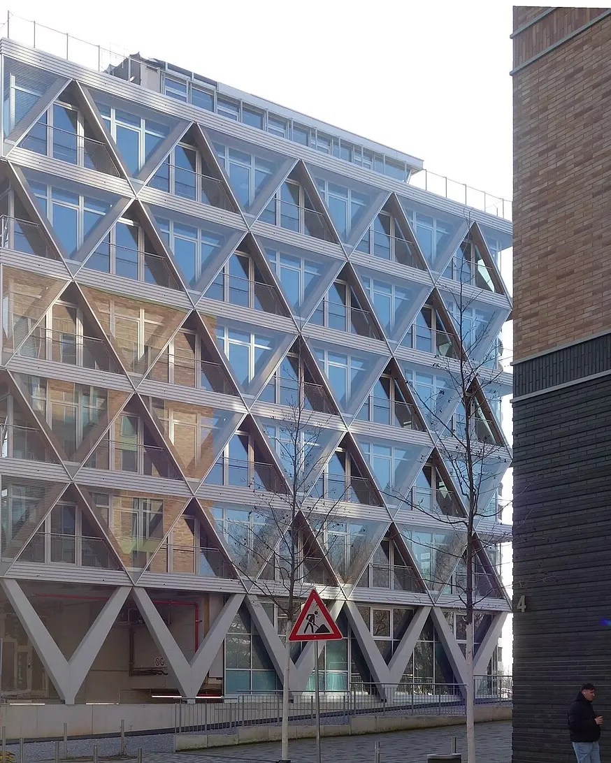 Bürogebäude The Cradle in Holz-Hybrid-Bauweise in Düsseldorf